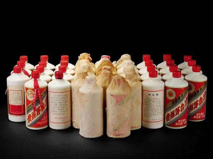 石碣镇老酒回收上门哪里回收(附近上门回收茅台酒）?